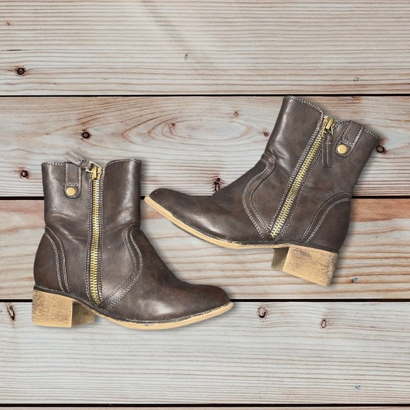 Bella Marie Shoes - Women’s Ankle Boots